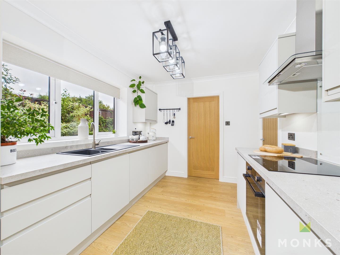 37 Llanforda Mead, Oswestry, SY11 1TS For Sale